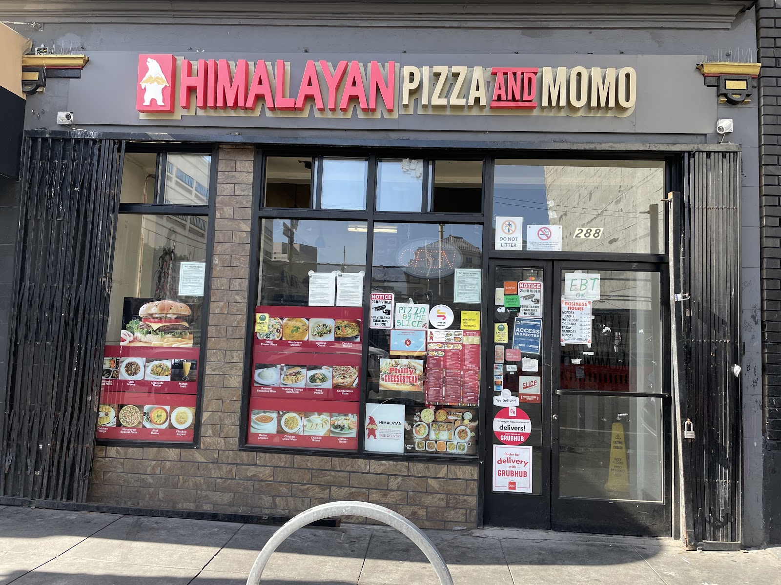 Himalayan Pizza & Momo